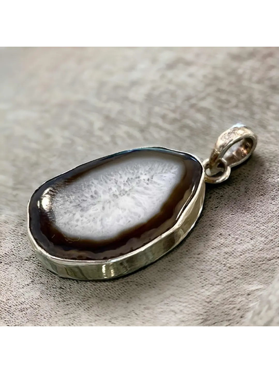 Colgante De Drusa De Botswana En Plata 925 - Joyas Velardi