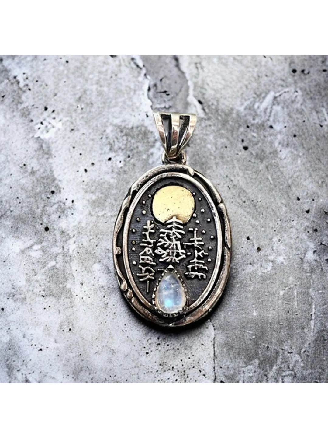 Colgante Medallón Bosques Piedra Luna Arcoíris Plata Y Oro - Joyas Velardi