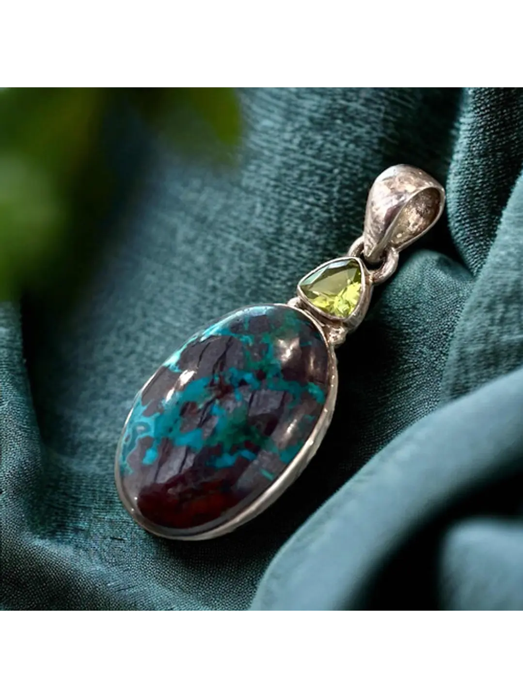 Colgante De Shattuckita Premium De Usa Y Peridoto - Joyas Velardi