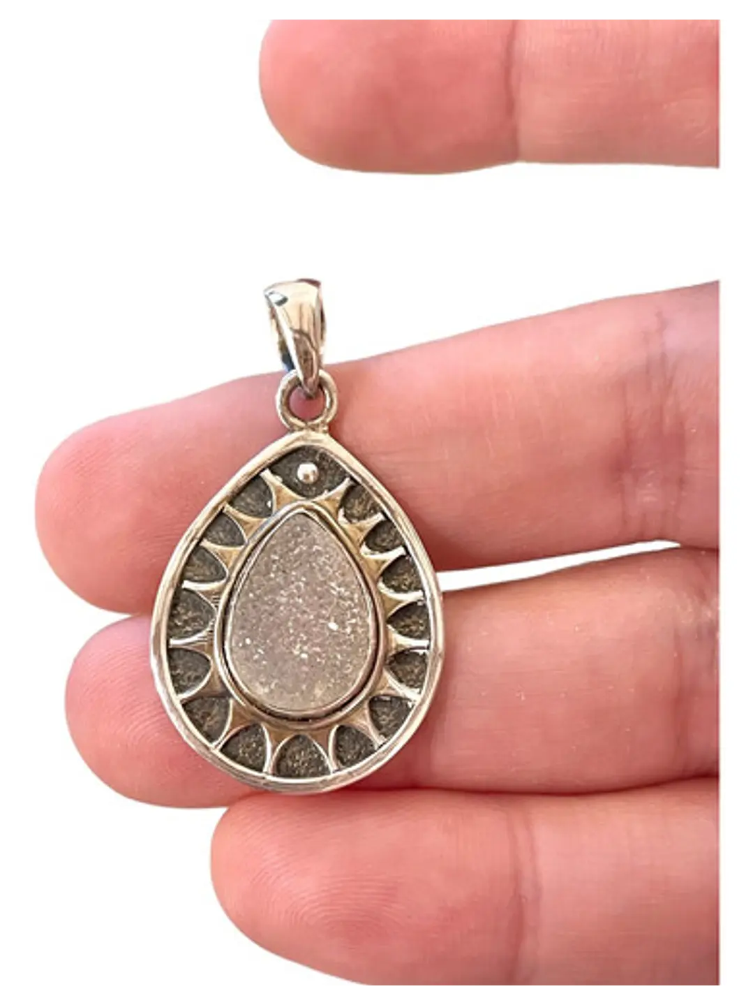 Colgante De Drusa Titanio Blanca En Plata - Joyas Velardi