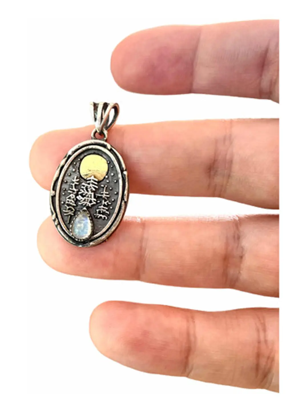 Colgante Medallón Bosques Piedra Luna Arcoíris Plata Y Oro - Joyas Velardi