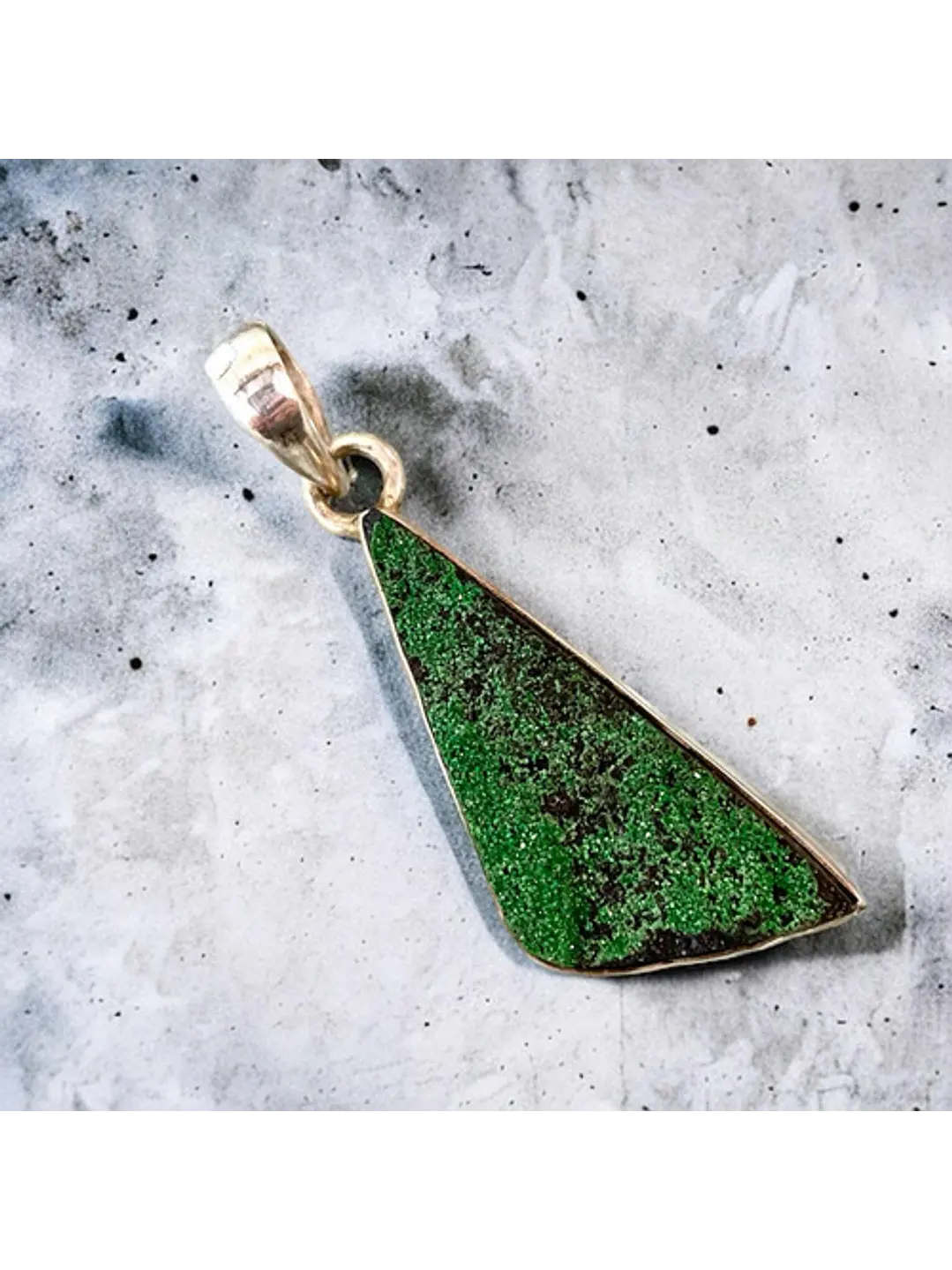 Colgante De Uvarovita Premium En Plata - Joyas Velardi