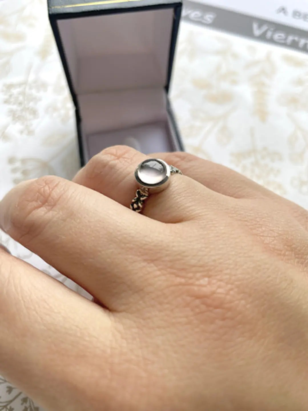 Anillo De Plata Con Cuarzo Rosa De Madagascar - Joyas Velardi