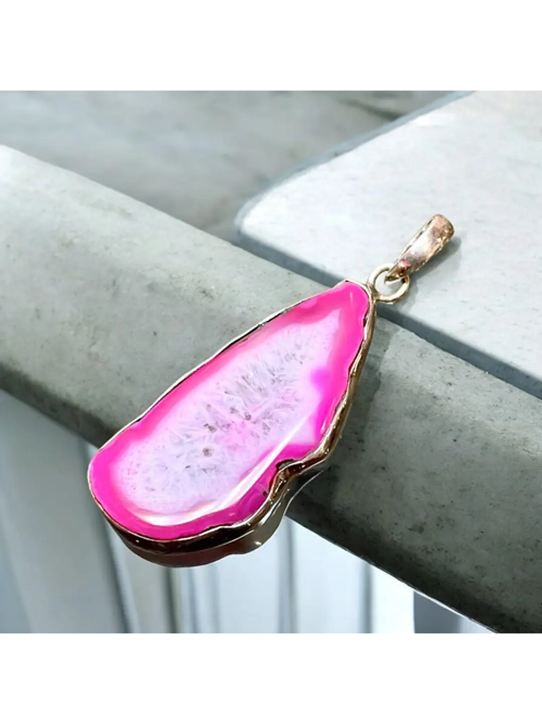 Colgante De Drusa Rosa De Botswana En Plata - Velardi - Joyas Velardi