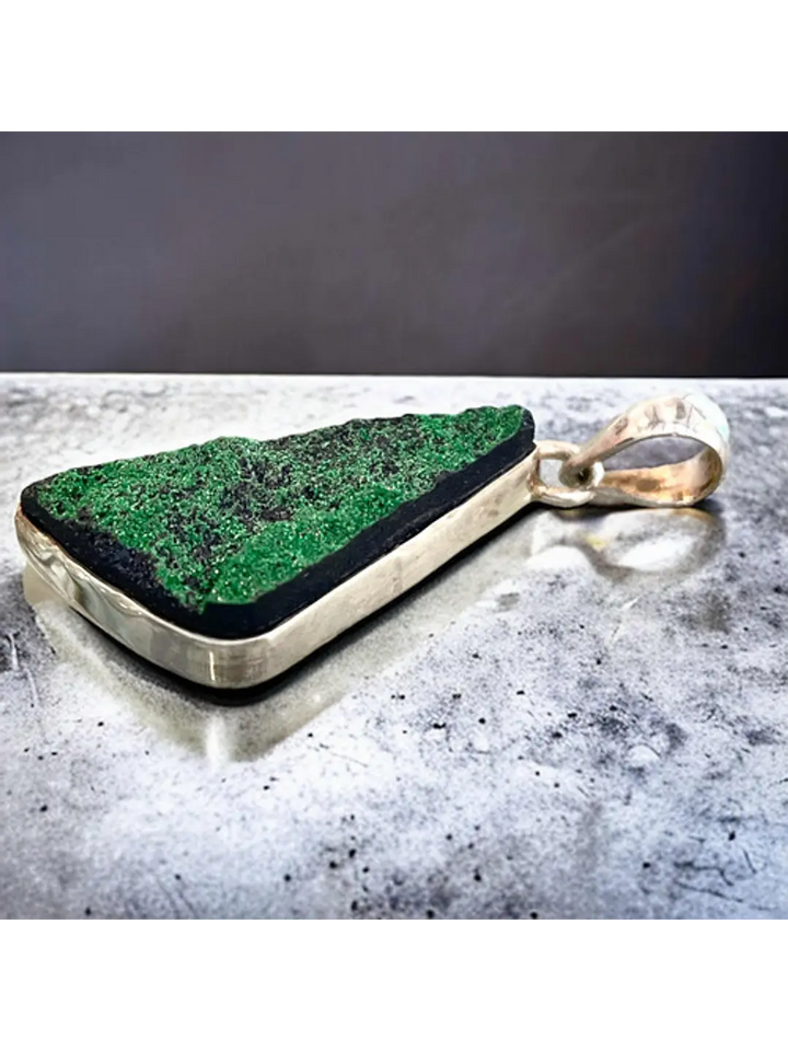 Colgante De Uvarovita Premium En Plata - Joyas Velardi
