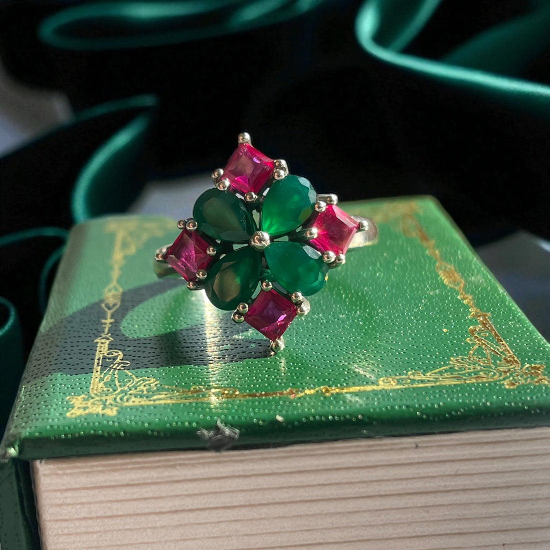 Anillo Antheia - Ónix Verde y Rubelita rosa Plata 925