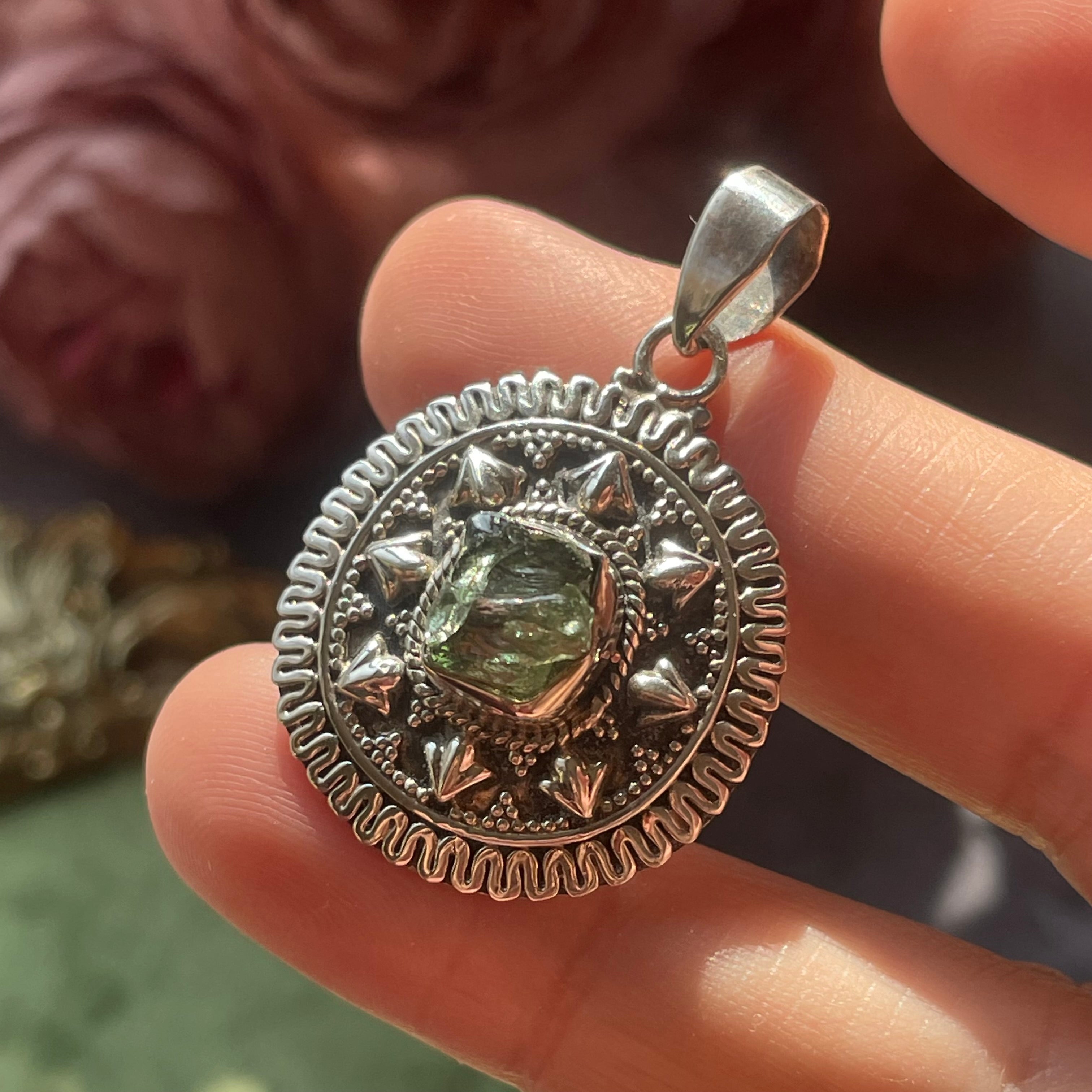 Colgante Medallón Apatita en bruto Plata 925