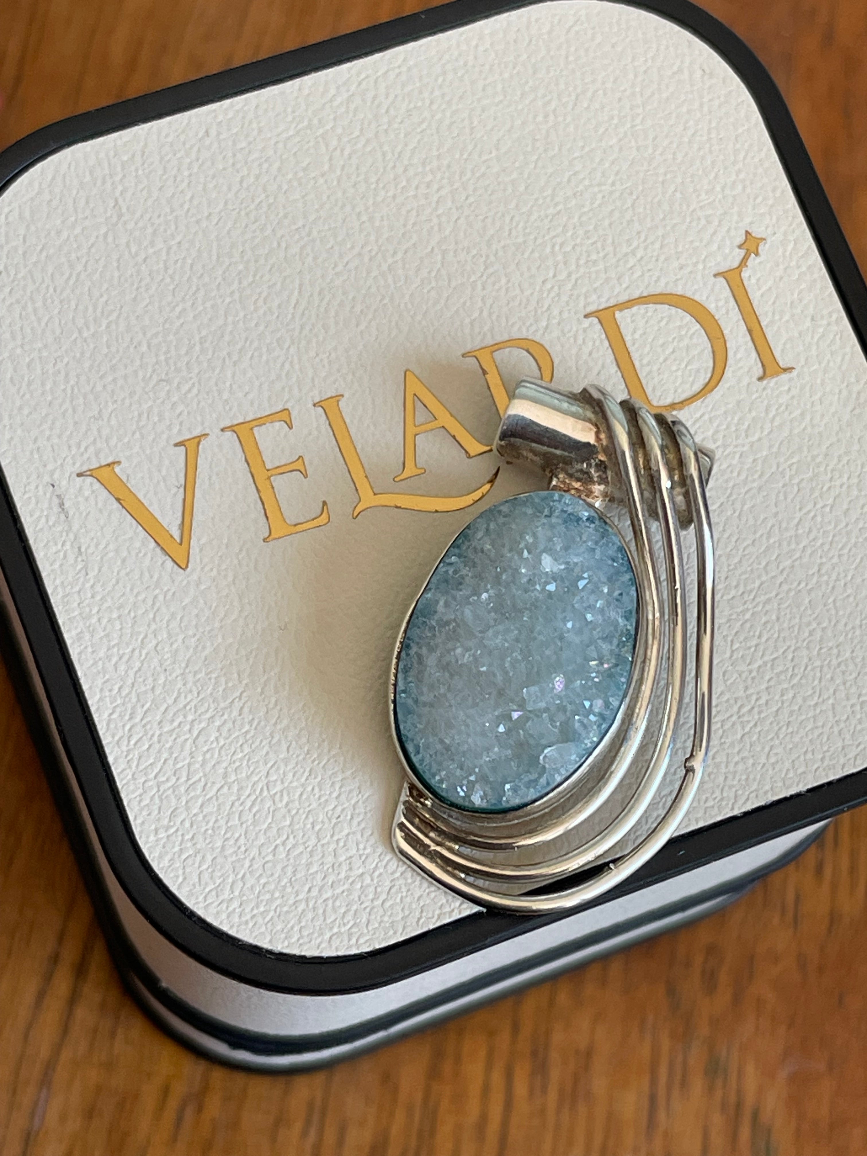 Colgante Elunëa Plata 925 | Drusa de cuarzo con titanio azul - Joyas Velardi
