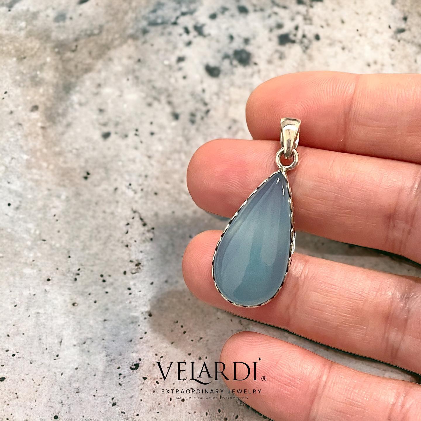 Colgante de Calcedonia Aqua Plata 925 - Joyas Velardi