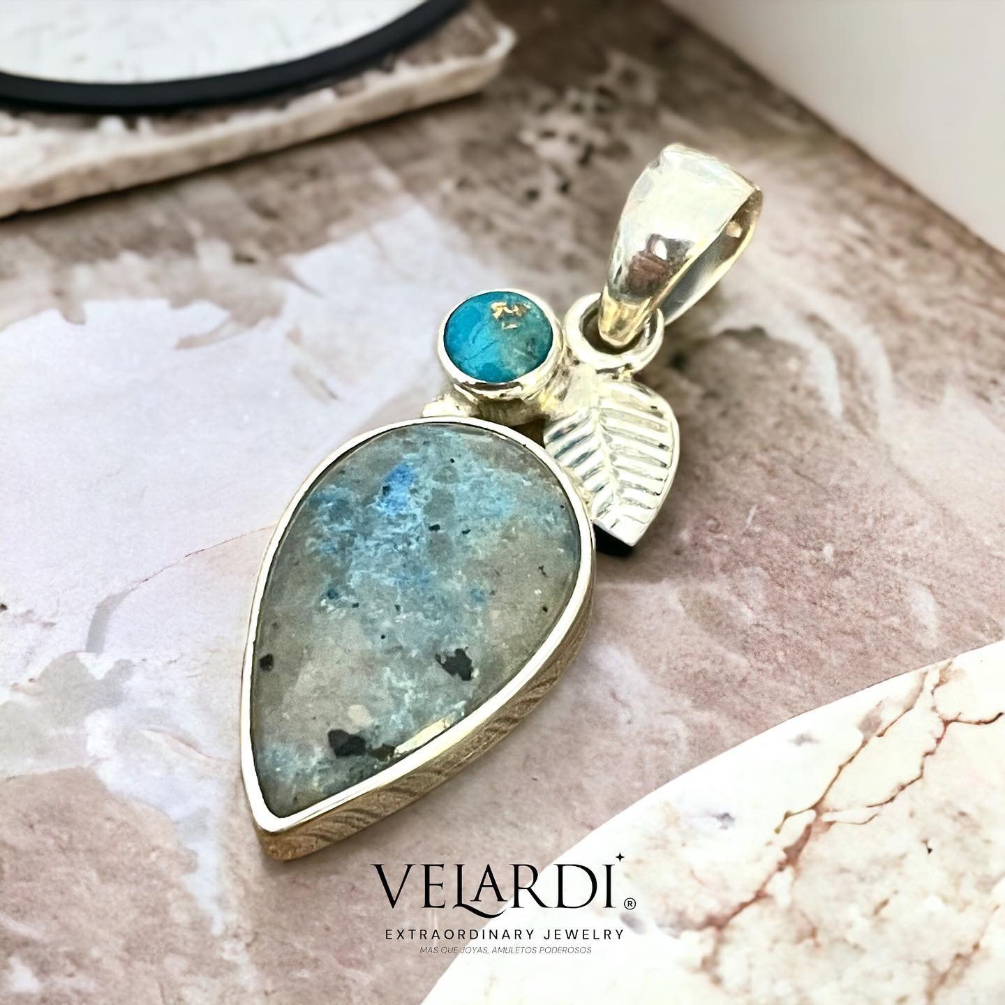 Colgante Isis – Canvasita y Turquesa Azul en Plata 925 - Joyas Velardi