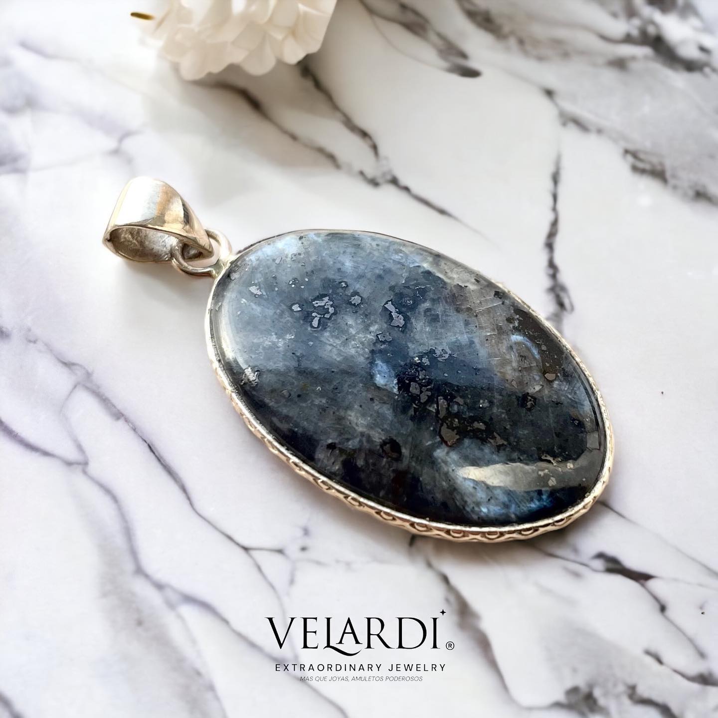 Colgante Larvikita Negra - Plata 925 - Joyas Velardi