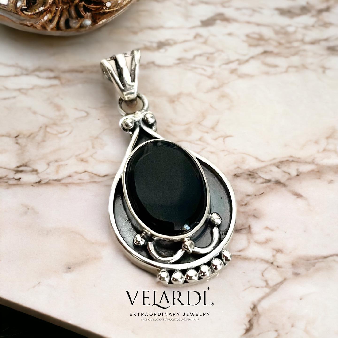 Colgante de onix negro Nyx Plata 925 - Joyas Velardi
