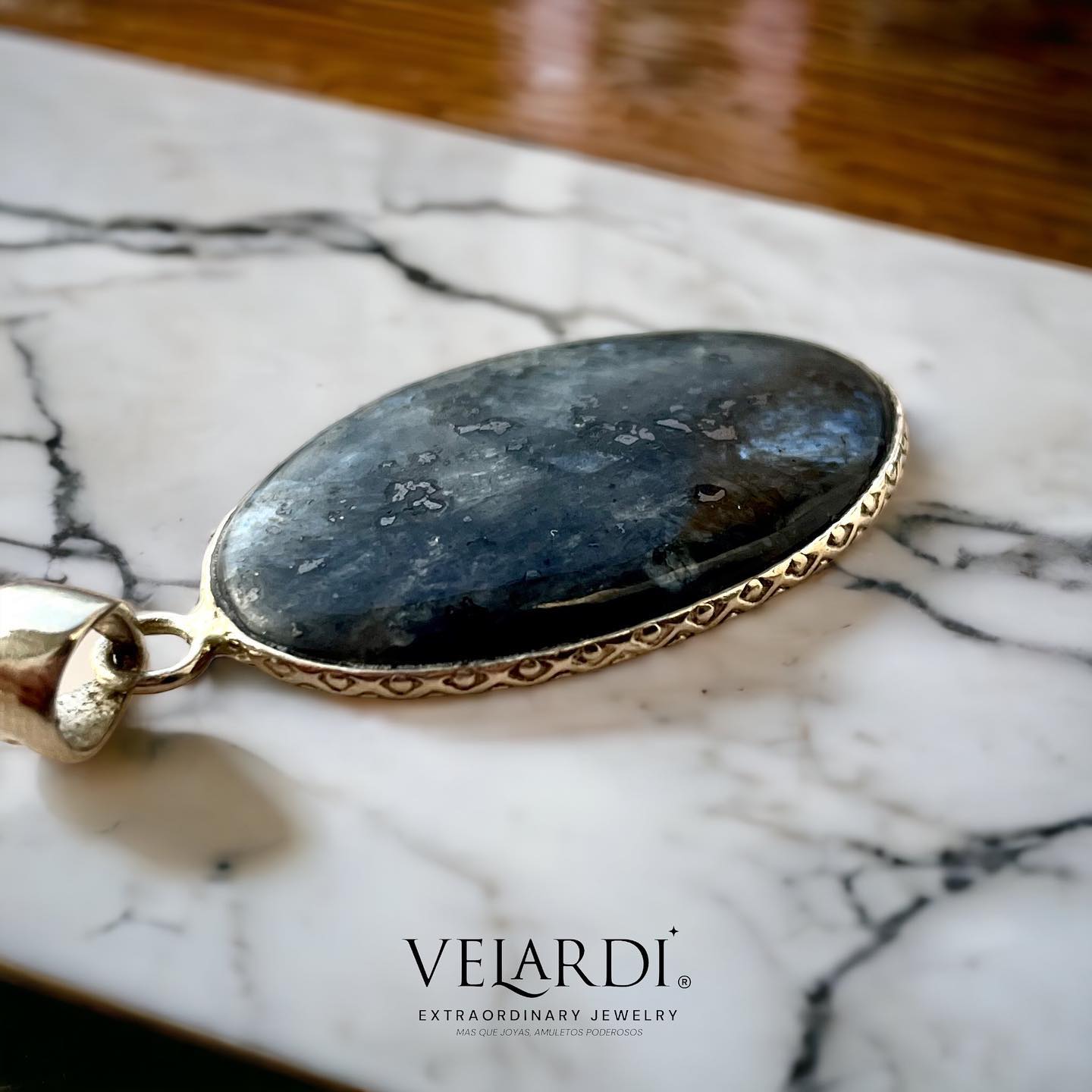 Colgante Larvikita Negra - Plata 925 - Joyas Velardi