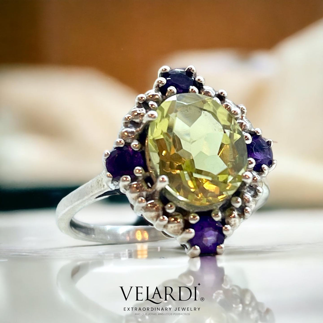 Aurora – Anillo de Cuarzo Limón y Amatistas de África en Plata 925 - Joyas Velardi