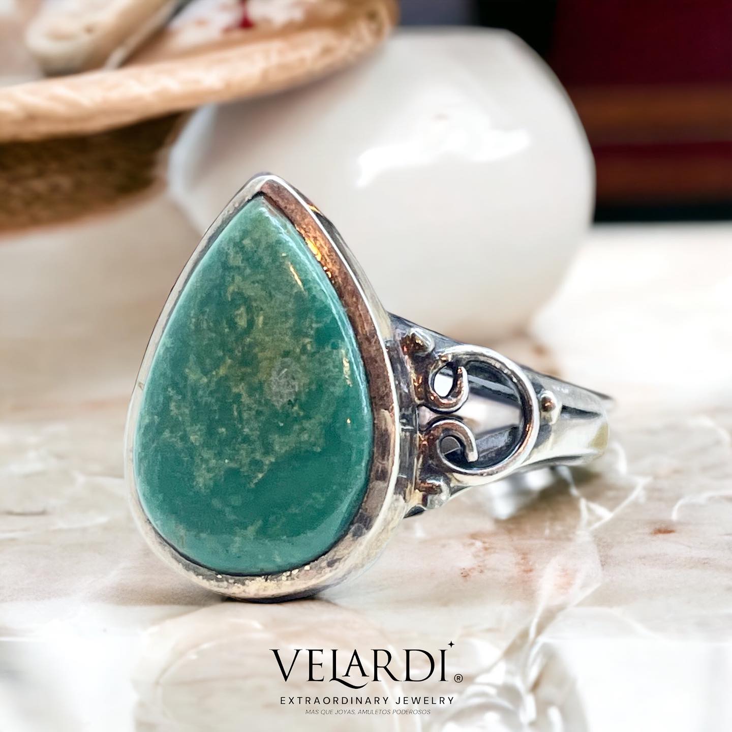 Anillo de Plata 925 con Turquesa Nevada Azteca — Tlalli - Joyas Velardi