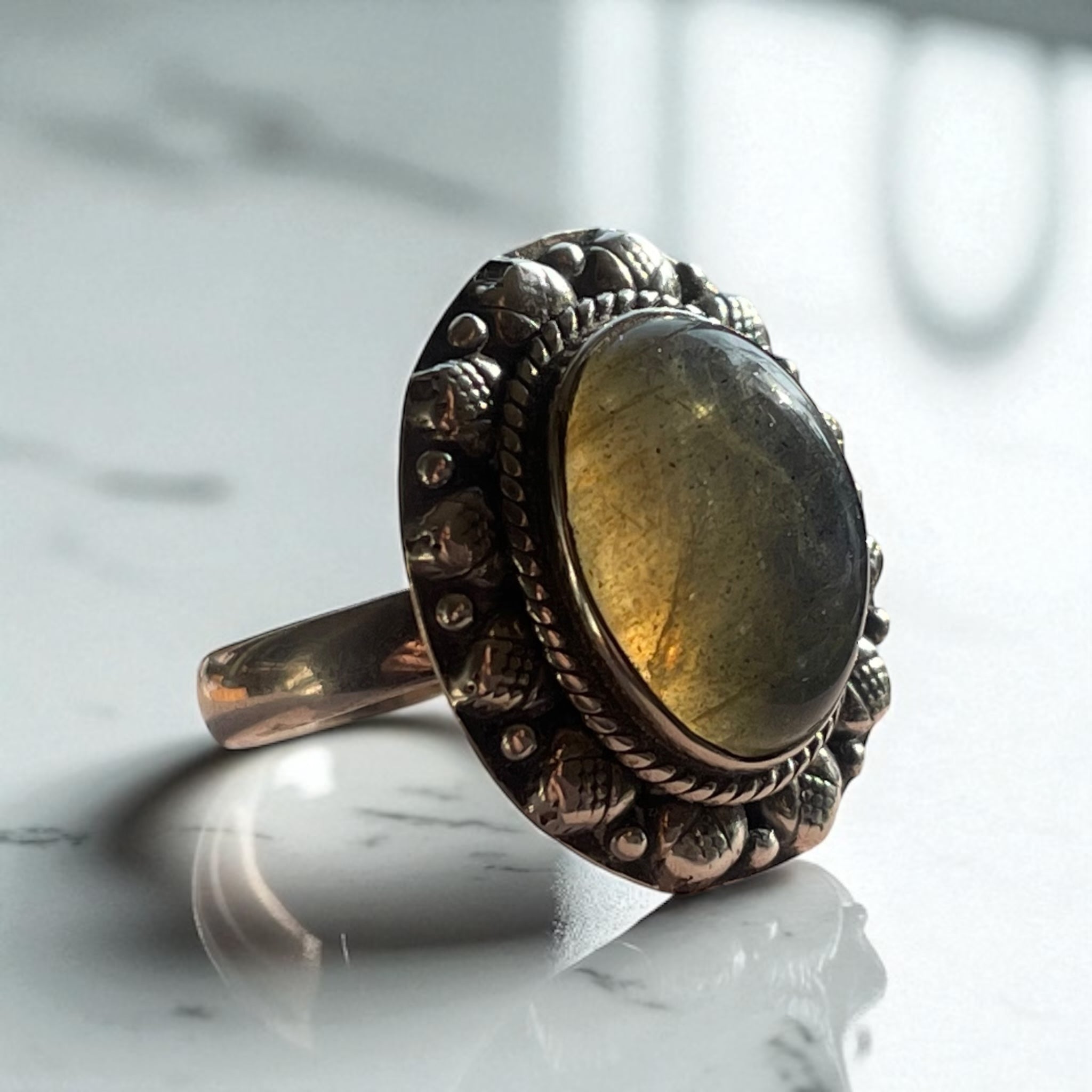 Anillo Blue Mirage Labradorita azul de Madagascar Plata 925