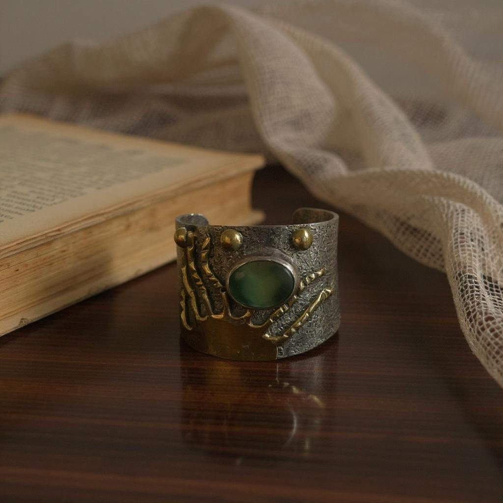 Anillo Nemain – Jade Nefrita Canadiense Plata y Oro - Joyas Velardi