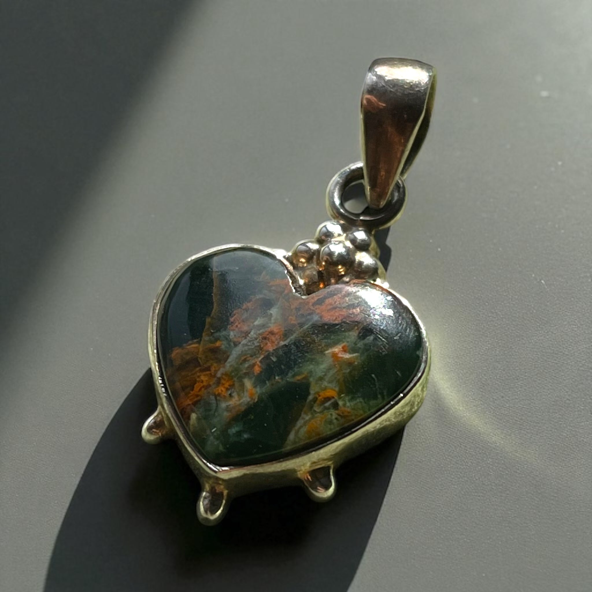 Colgante corazón de crisocola selvática de Turquía - Plata 925