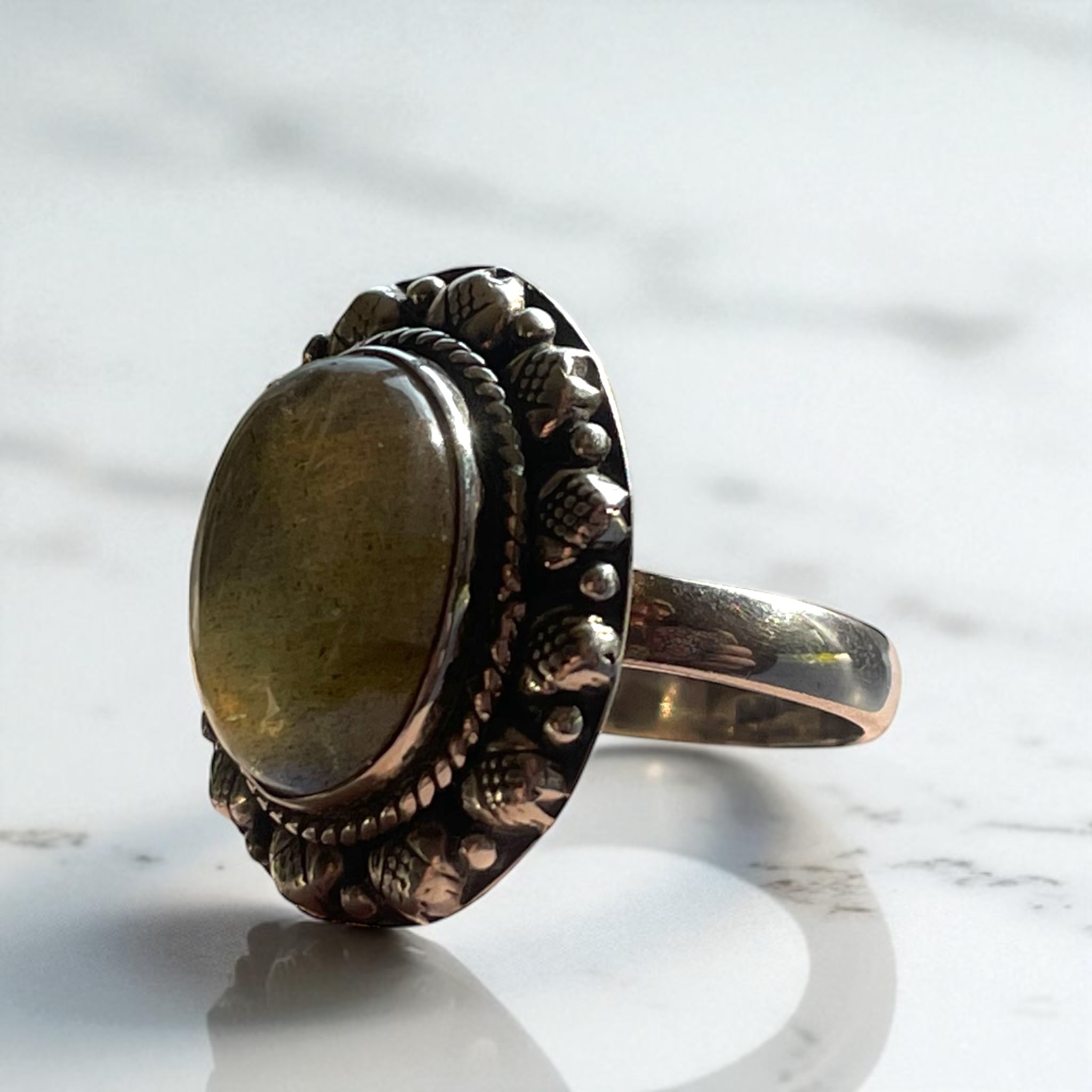 Anillo Blue Mirage Labradorita azul de Madagascar Plata 925