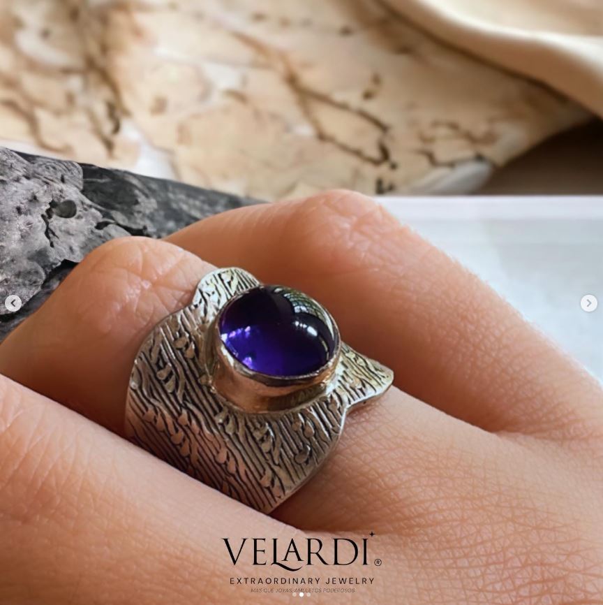 Lyra – Anillo de plata 925 con amatista de África - Joyas Velardi