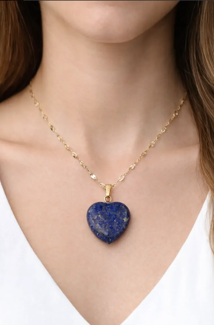 Collar corazon  lapislazuli enchapado en oro 18k
