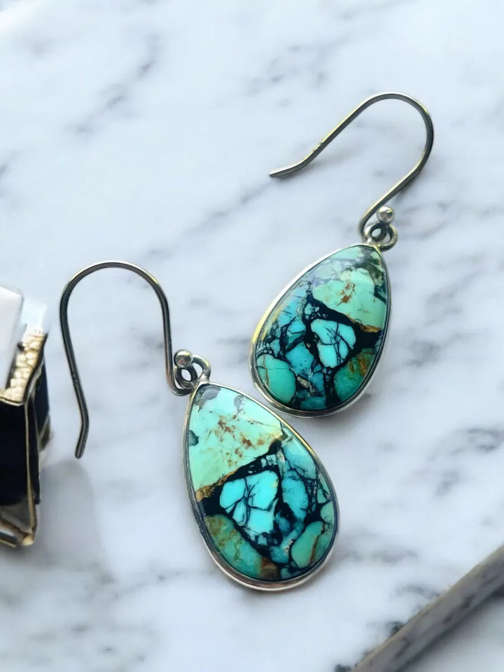 Aros De Turquesa Kingman Con Pirita En Plata 925