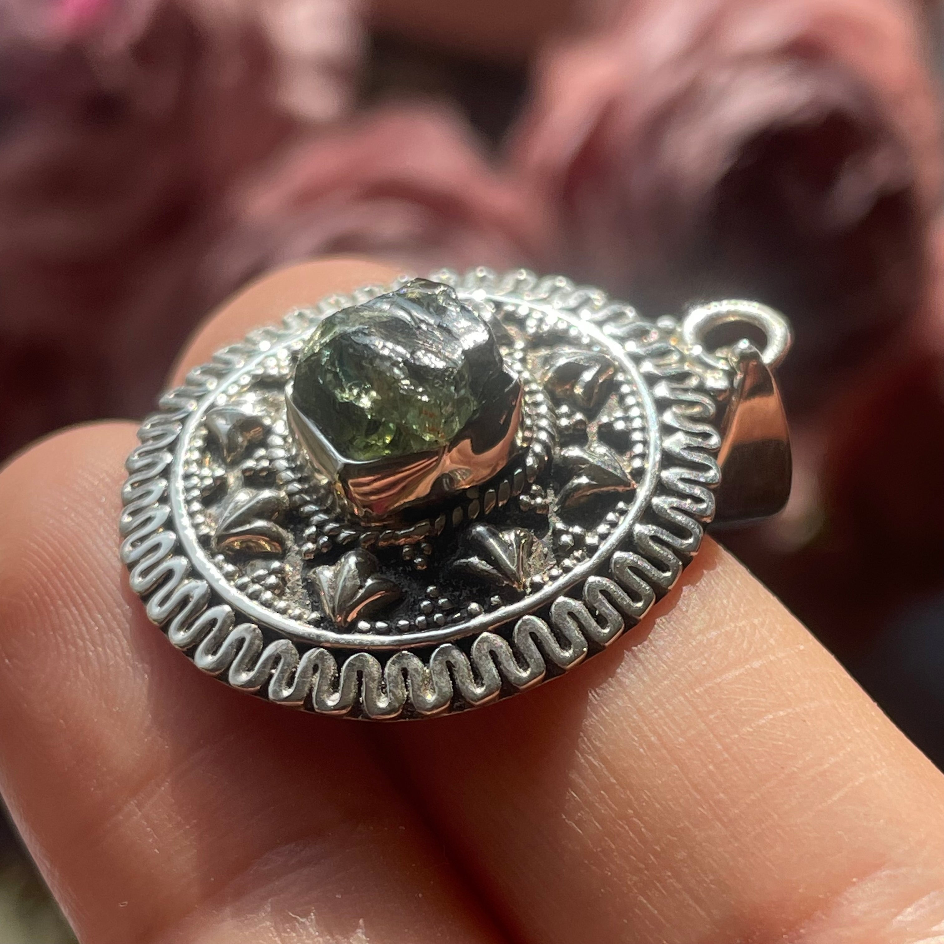 Colgante Medallón Apatita en bruto Plata 925