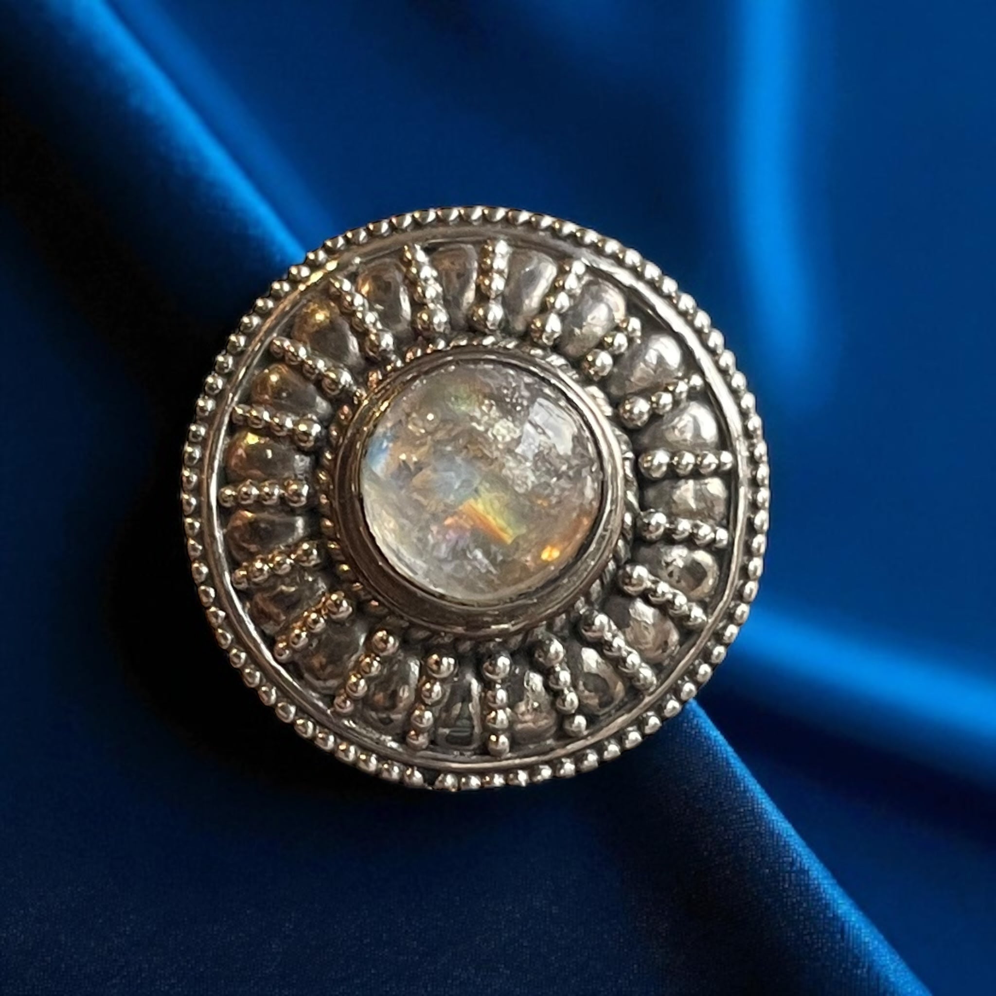 Anillo Elenya - Piedra Luna Arcoíris de la India y Plata 925