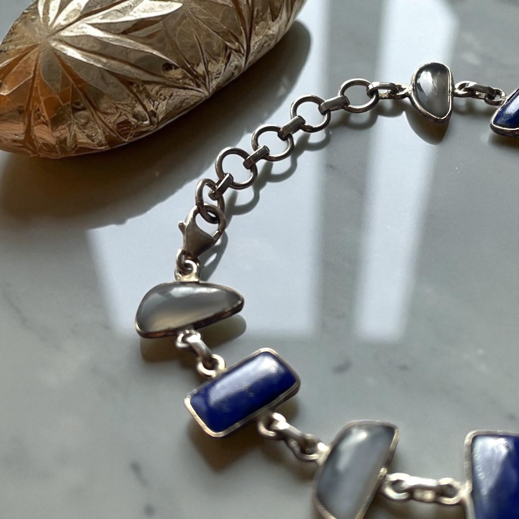 Pulsera de Lapislázuli de Afganistán y Piedra Luna de Sri Lanka Plata 925
