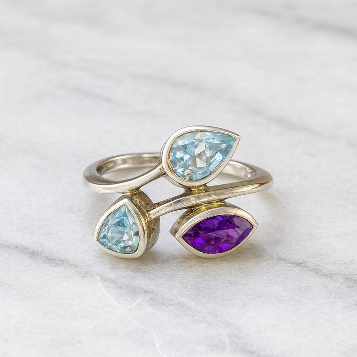 Anillo de Amatista de Africa y Topacio Azul Cielo Plata 925