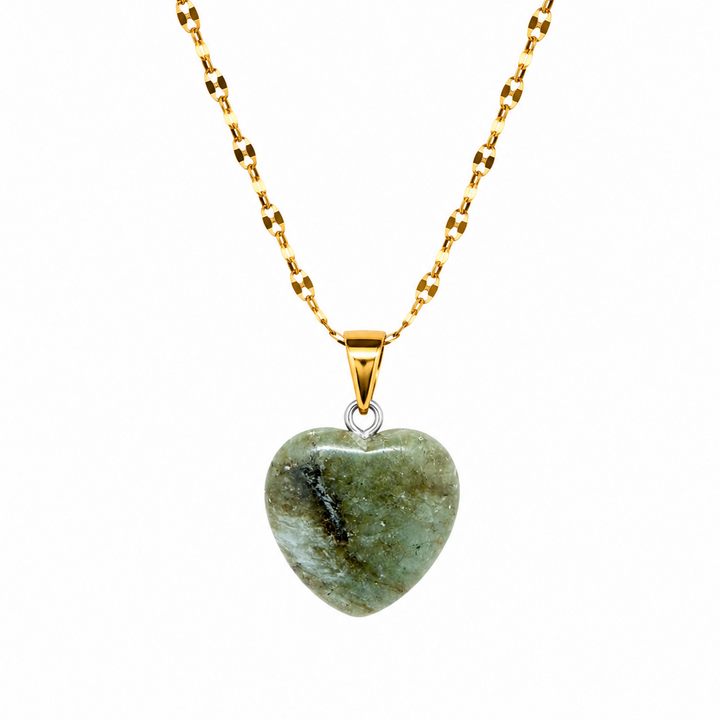 Collar labradorita verde corazon enchapada en oro 18k