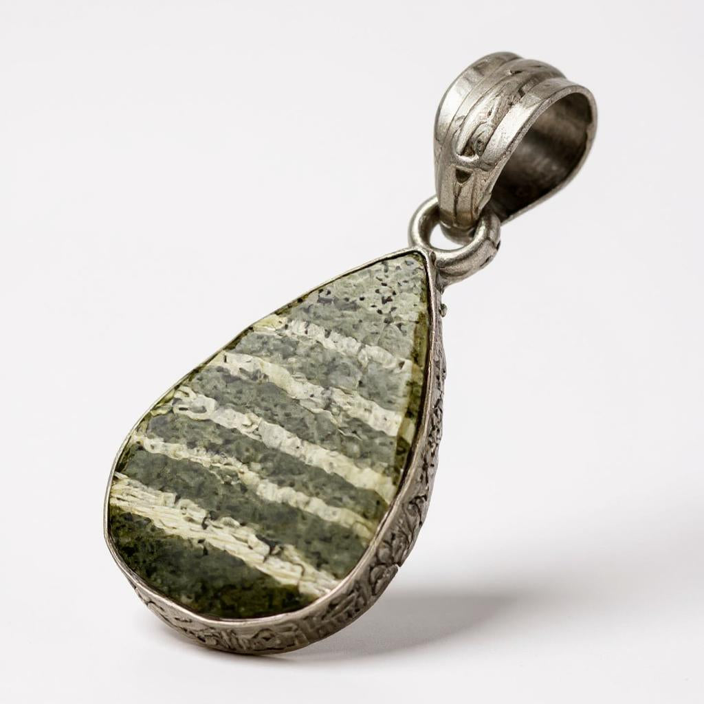 Colgante de Crisotilo Natural Plata 925 - Joyas Velardi