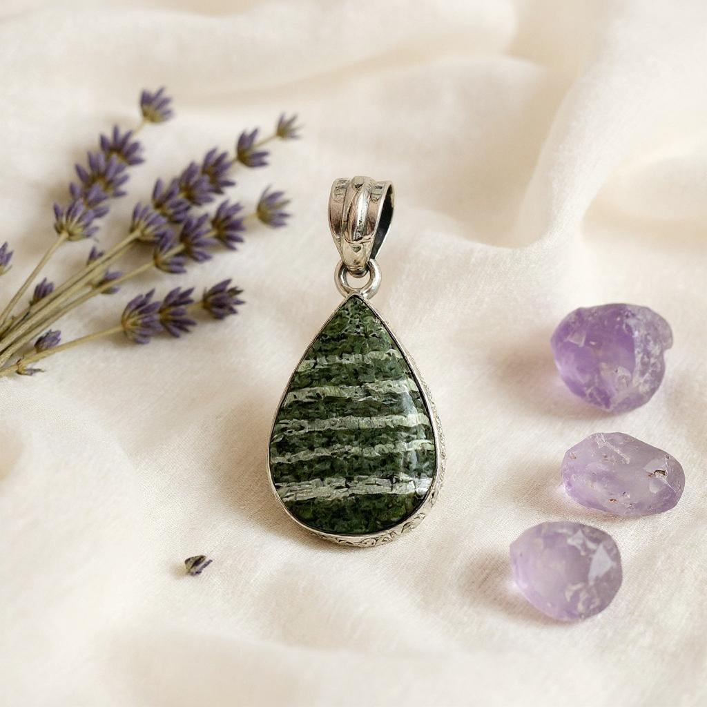 Colgante de Crisotilo Natural Plata 925 - Joyas Velardi