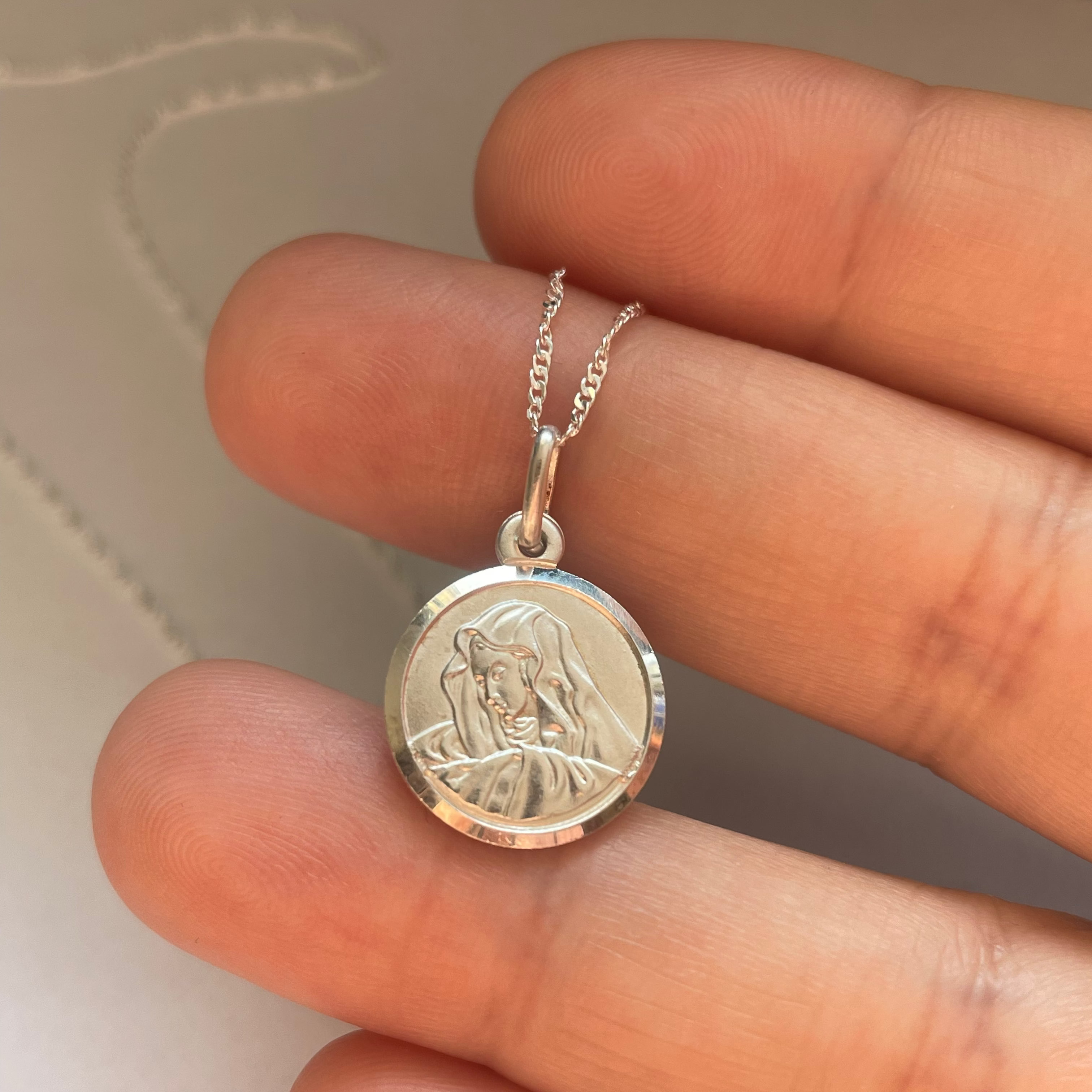 Medalla Virgen Maria Plata 925
