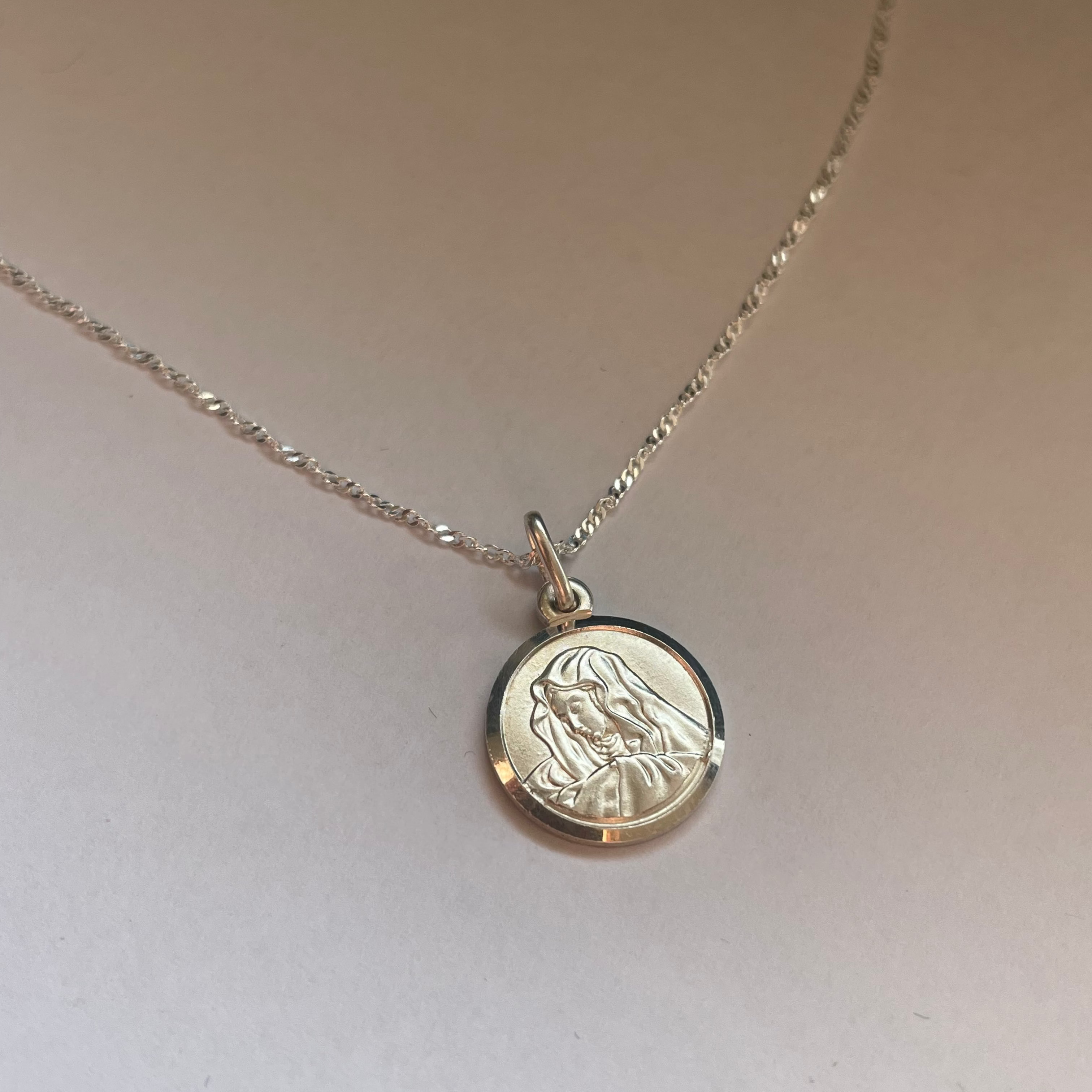 Medalla Virgen Maria Plata 925