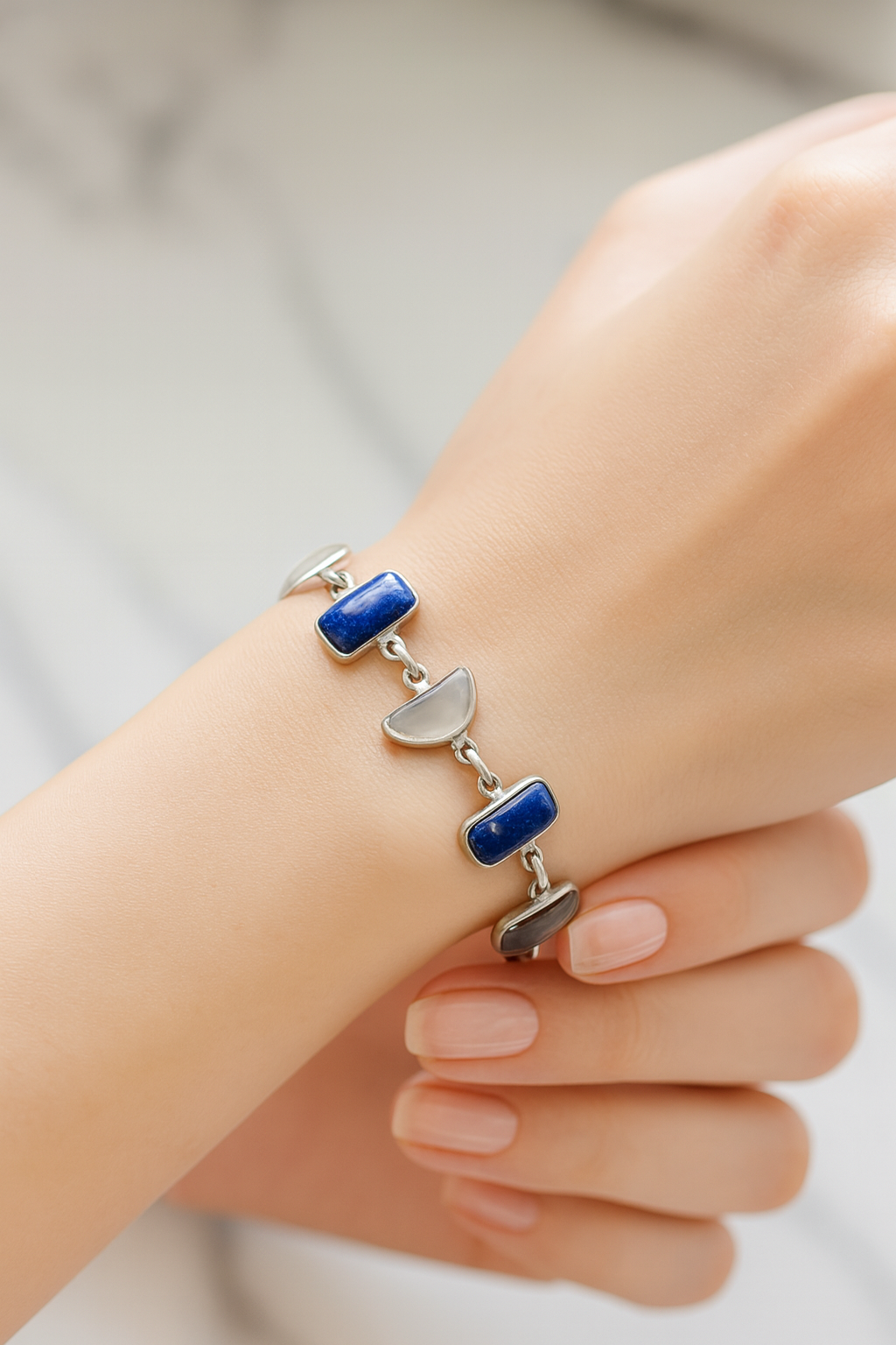 Pulsera de Lapislázuli de Afganistán y Piedra Luna de Sri Lanka Plata 925